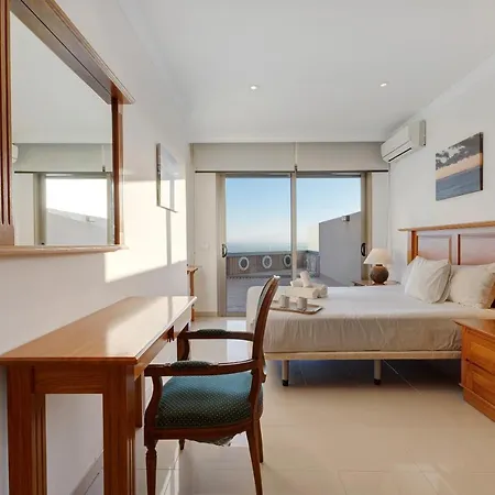 Happy Holidays Pool Private Villa Puerto de Santiago (Tenerife)