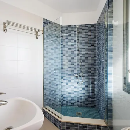 Happy Holidays Pool Private *